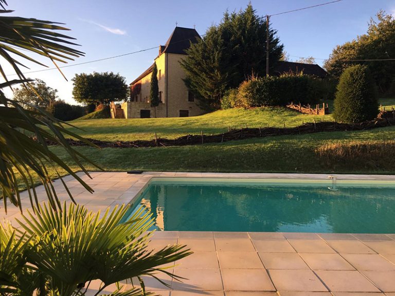 Piscine Domaine des Grands Bois à Sergeac